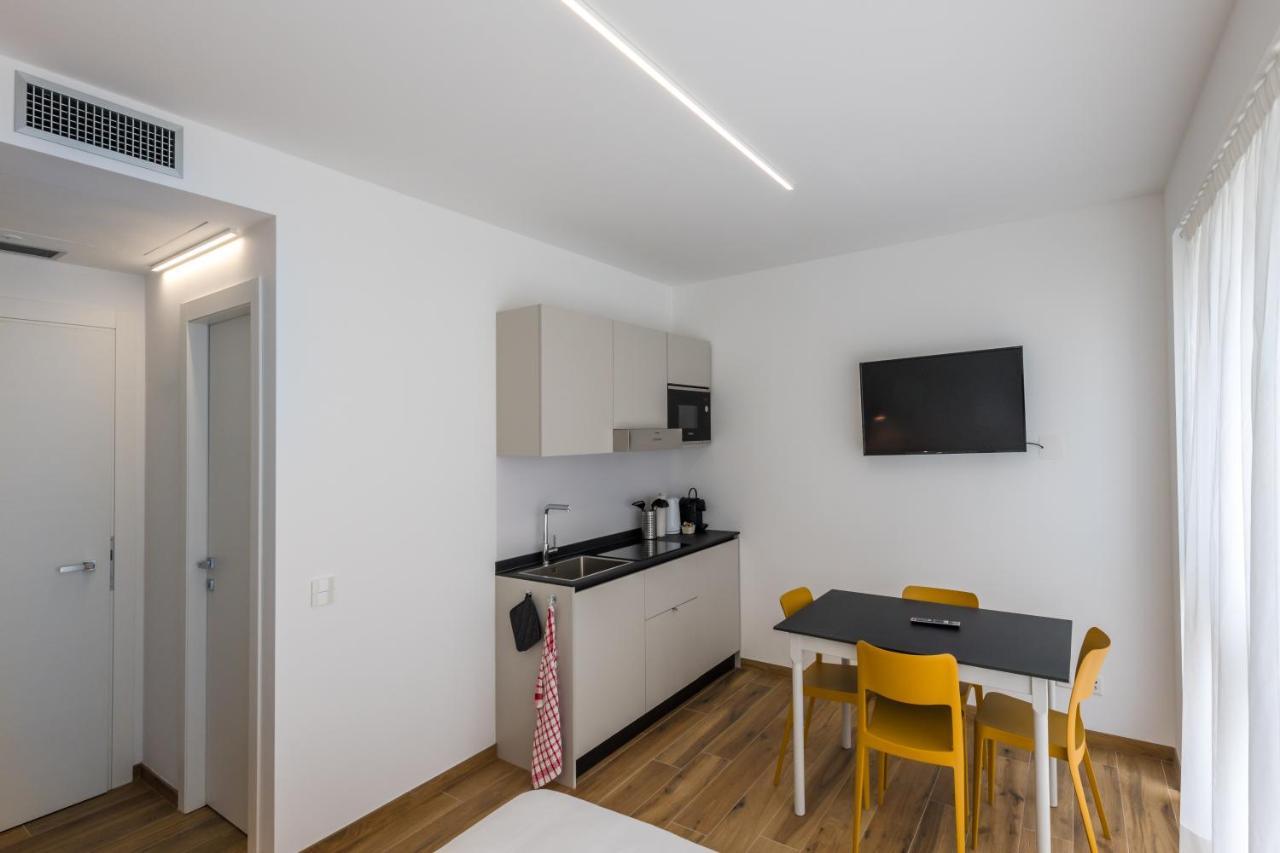 Modern Studios Mendrisio Exterior foto